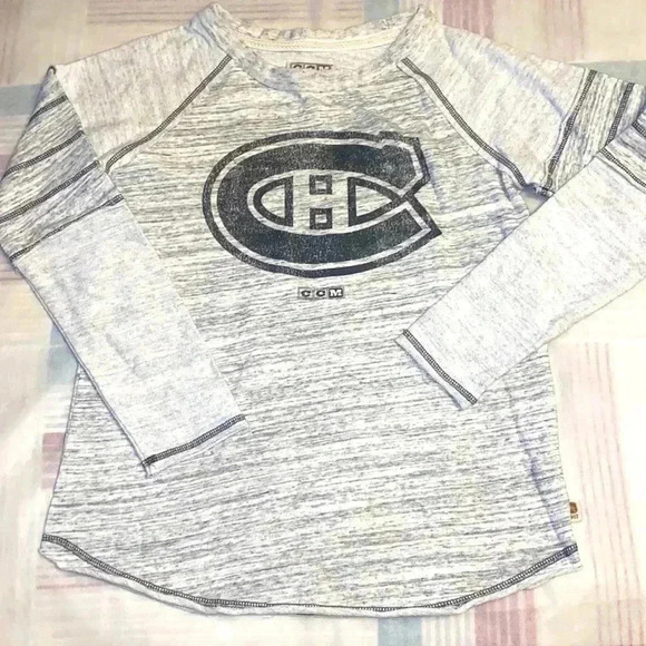 NHL Sweaters - Vintage Montreal Canadians long sleeve cotton sweater - perfect Vintage